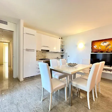 Apartman Frontemar Residenze Sul Mare - Carraro Immobiliare - Family Lido di Jesolo
